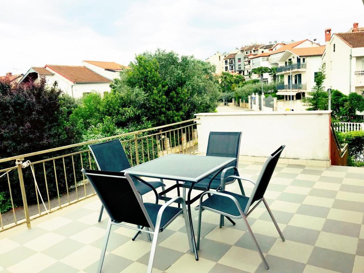 Olive Tree Apartments ロヴィニ エクステリア 写真