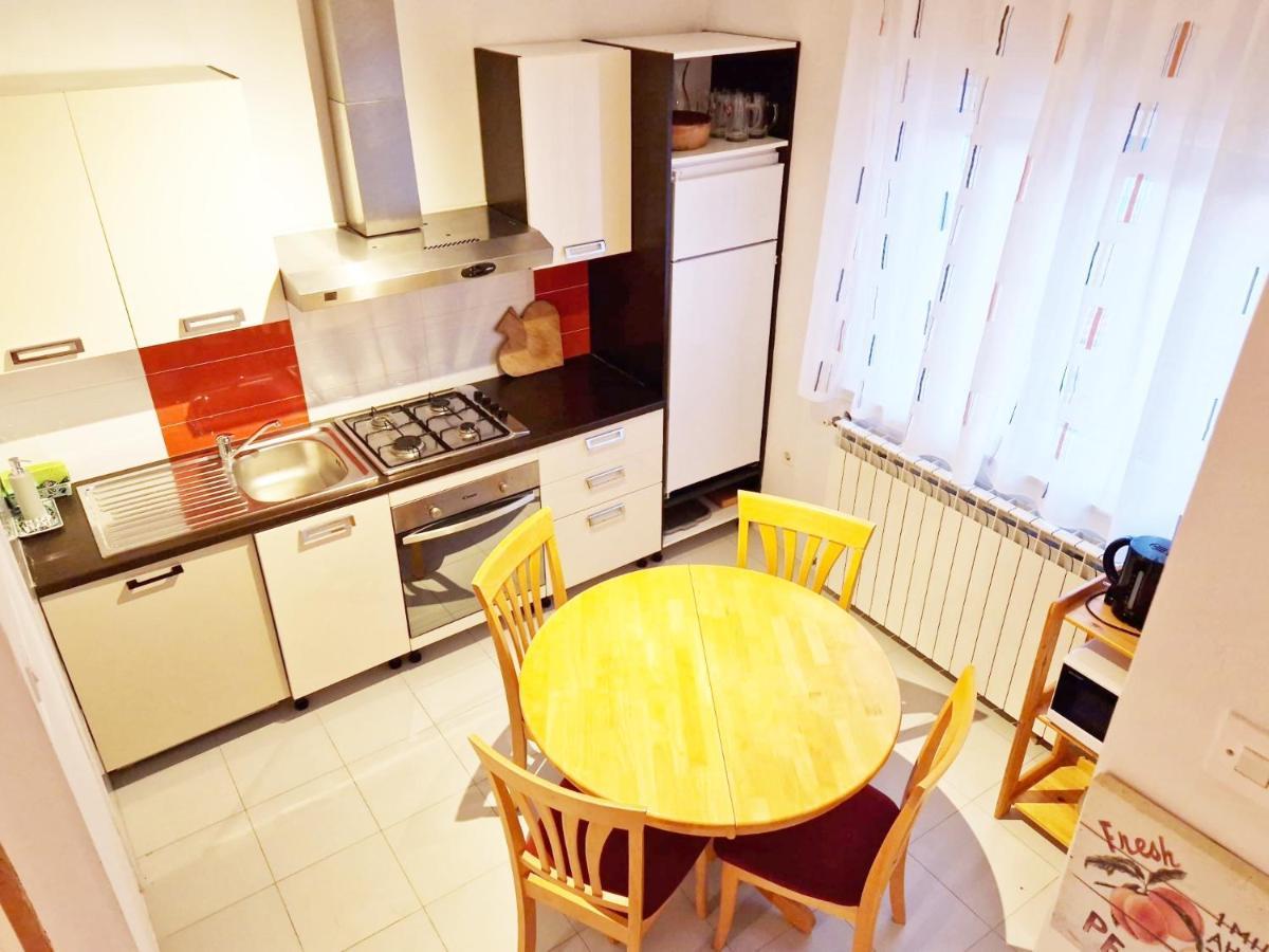 Olive Tree Apartments ロヴィニ エクステリア 写真