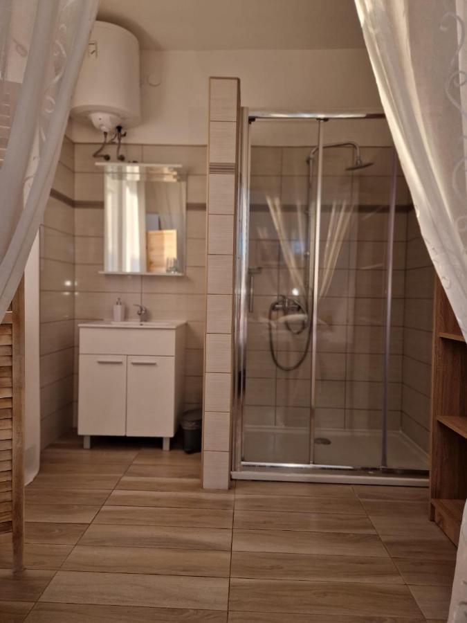 Olive Tree Apartments ロヴィニ エクステリア 写真